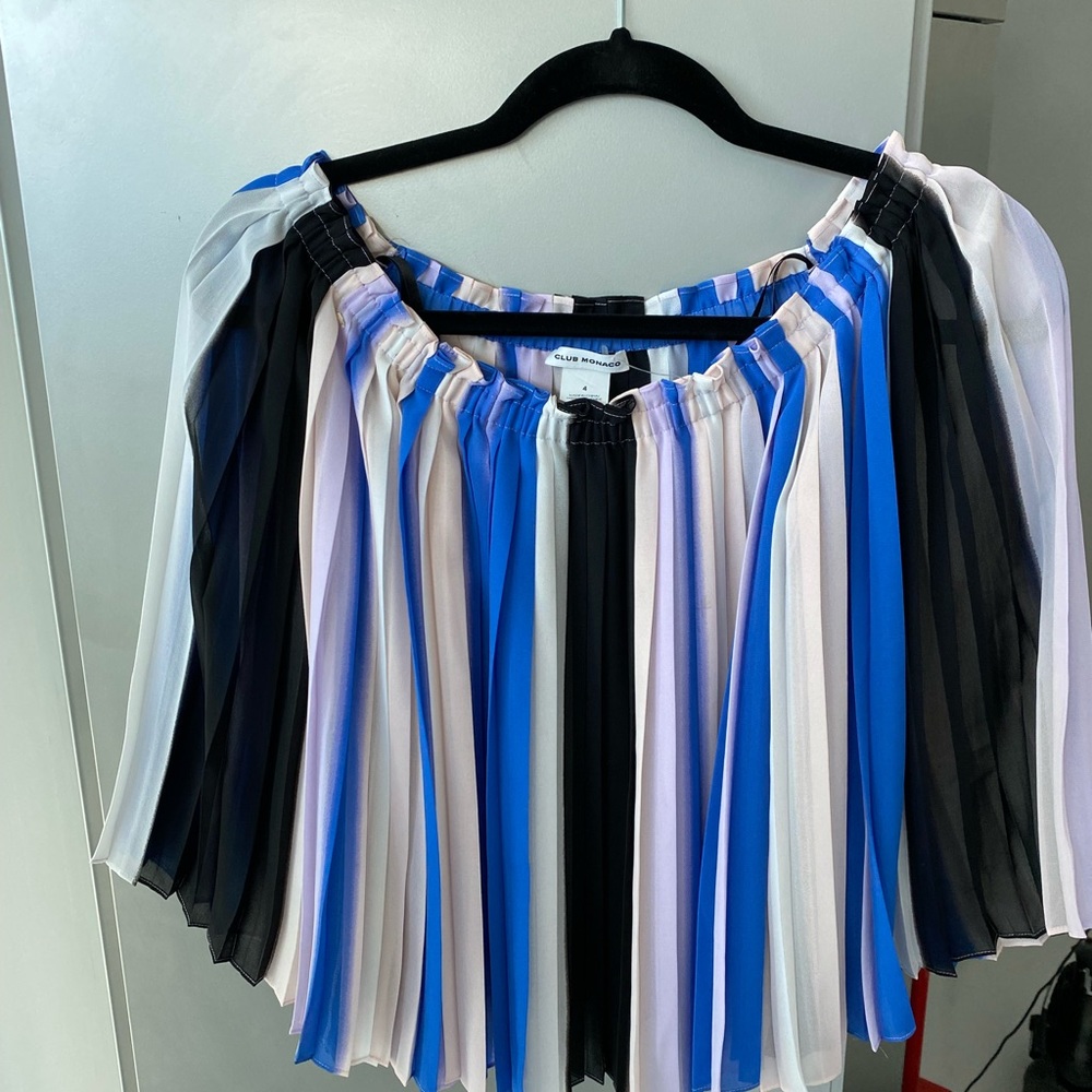 Club Monaco off the shoulder pleated top